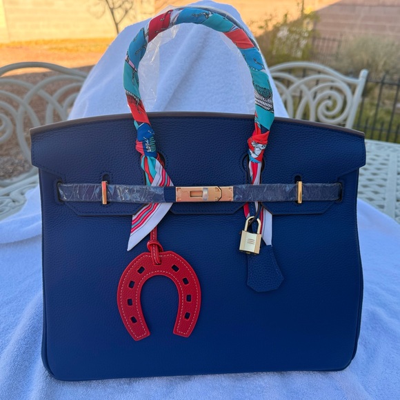 Authentic KAMUGO women's Blue #35 leather purse/handbag w/handles/dust cover - Picture 9 of 10